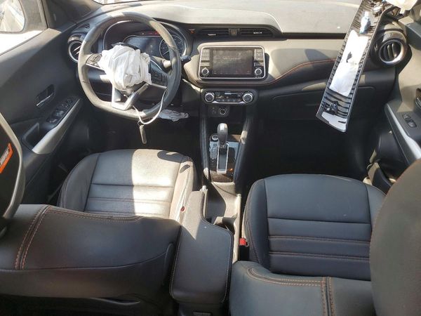 2020 NISSAN KICKS