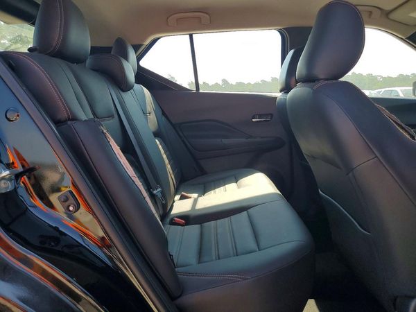 2020 NISSAN KICKS