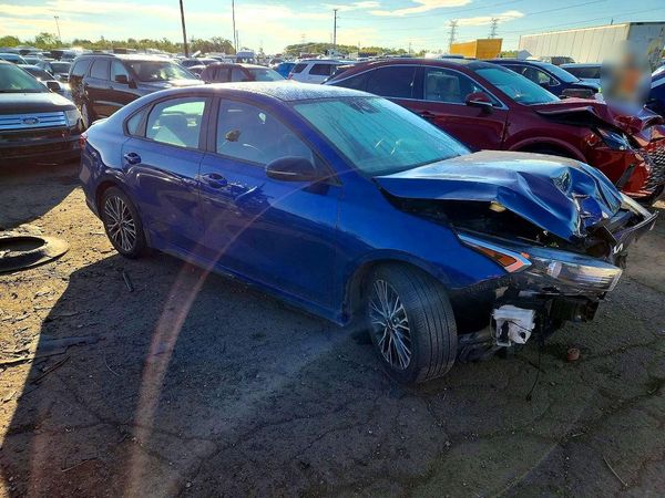 2024 KIA FORTE
