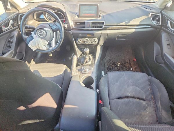 2015 MAZDA 3