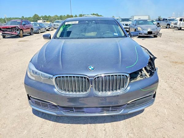 2016 BMW 740