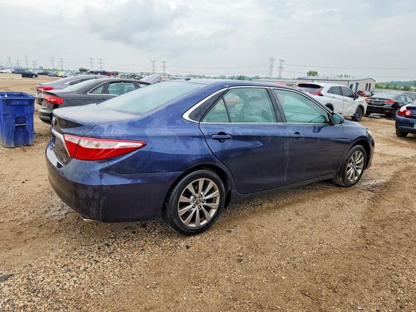 2015 TOYOTA CAMRY
