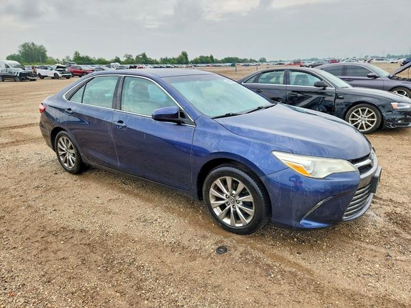 2015 TOYOTA CAMRY