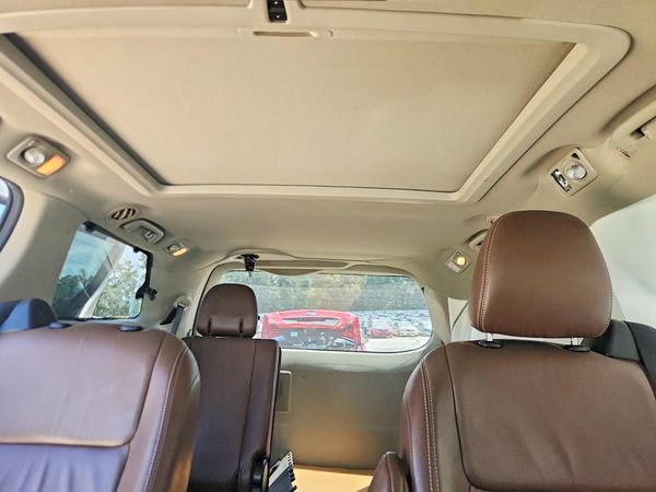2015 TOYOTA SIENNA