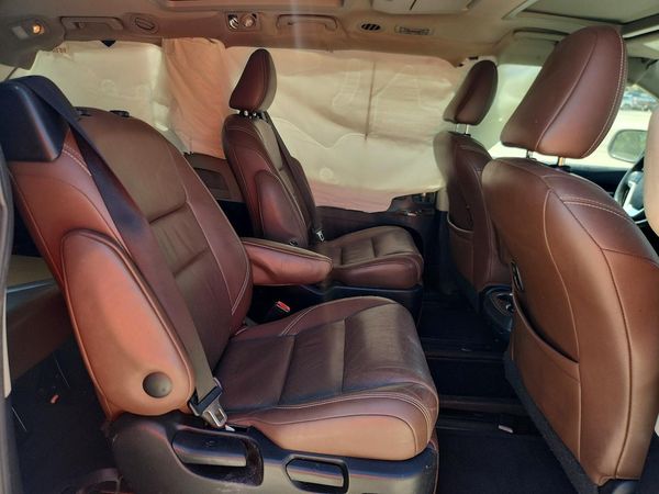 2015 TOYOTA SIENNA