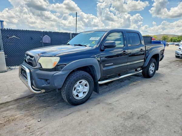 2015 TOYOTA TACOMA Delux Grade