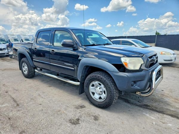 2015 TOYOTA TACOMA Delux Grade