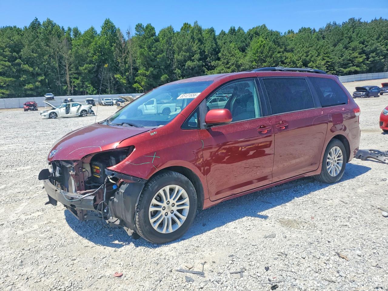 2014 TOYOTA SIENNA