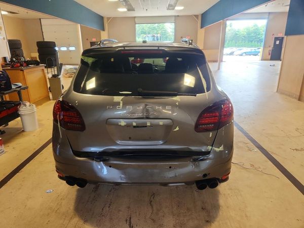 2013 PORSCHE CAYENNE GTS
