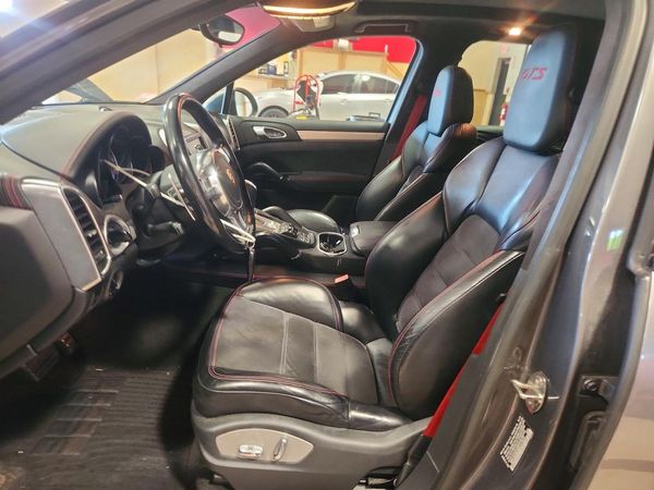 2013 PORSCHE CAYENNE GTS