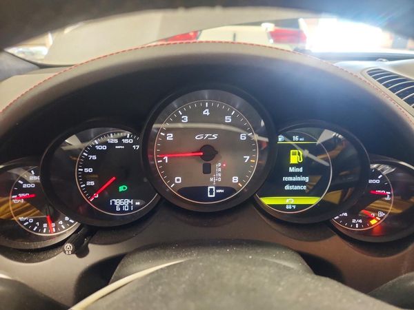 2013 PORSCHE CAYENNE GTS