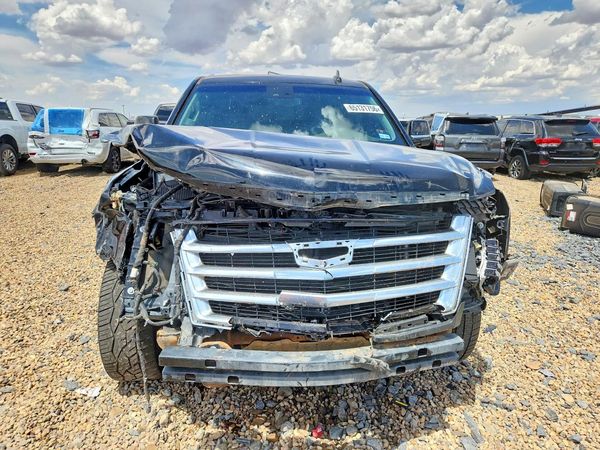 2018 CADILLAC ESCALADE