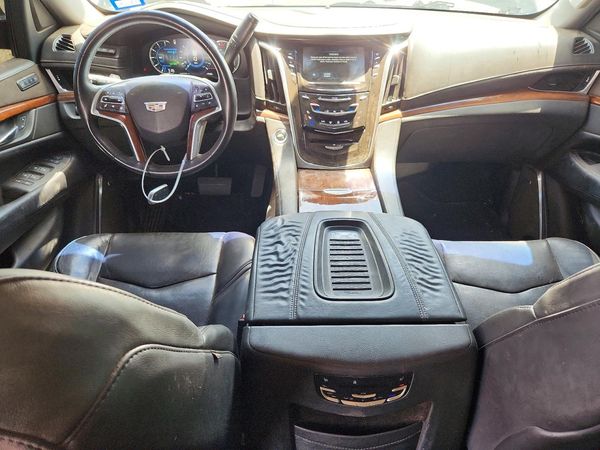 2018 CADILLAC ESCALADE
