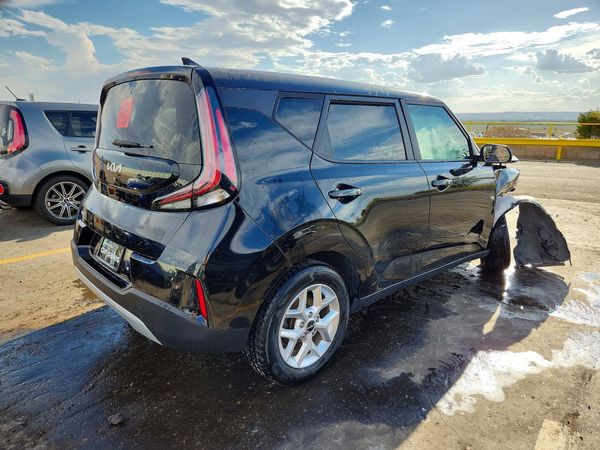 2024 KIA SOUL LX, S