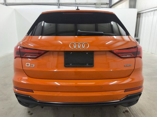 2020 AUDI Q3 — DIRR