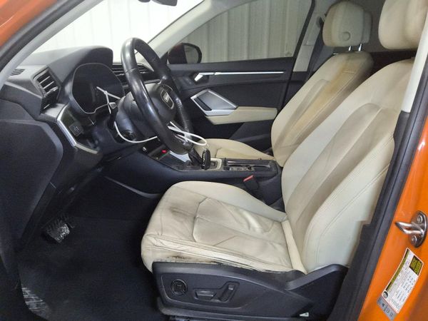2020 AUDI Q3 — DENT