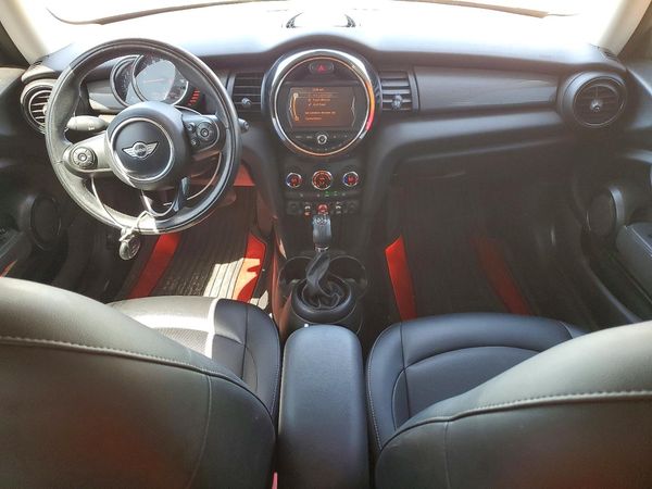 2017 MINI COOPER