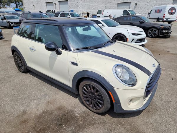 2016 MINI COOPER