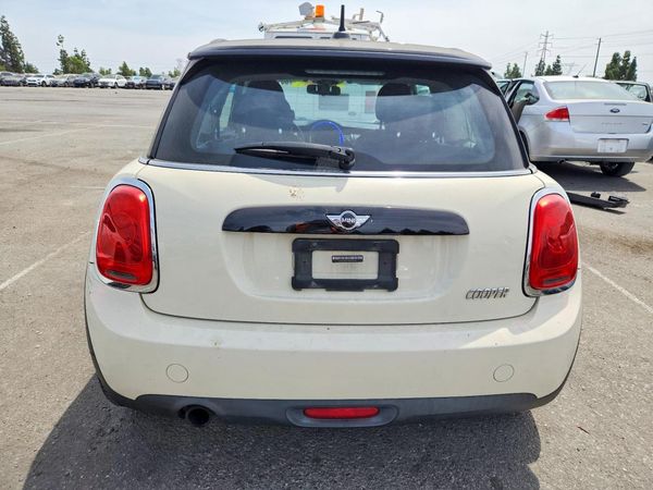 2016 MINI COOPER