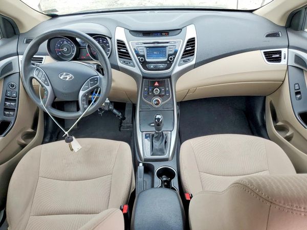 2015 HYUNDAI ELANTRA GLS(Middle)