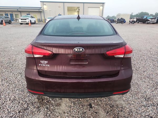 2017 KIA FORTE