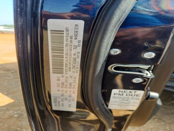 2016 RAM 1500 SLT QUAD CAB 4X2
