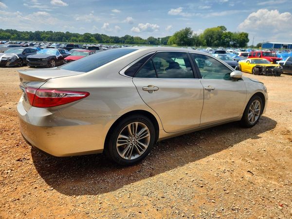 2016 TOYOTA CAMRY