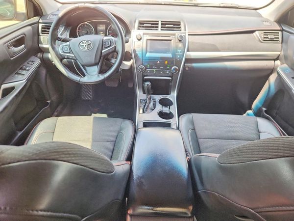 2016 TOYOTA CAMRY