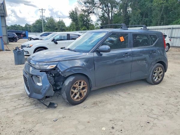 2022 KIA SOUL