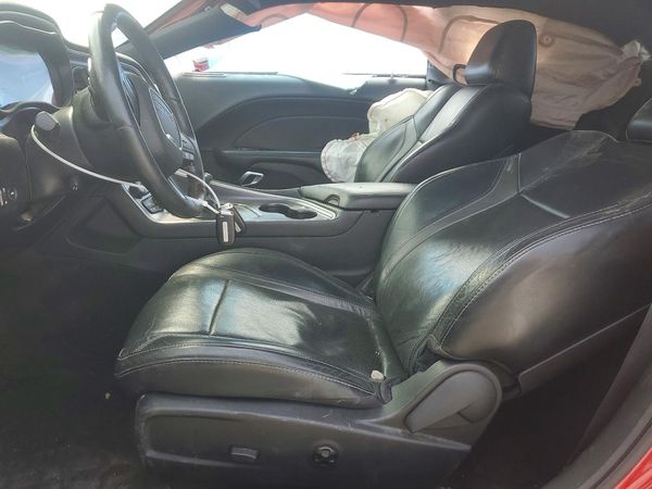 2016 DODGE CHALLENGER SXT Plus
