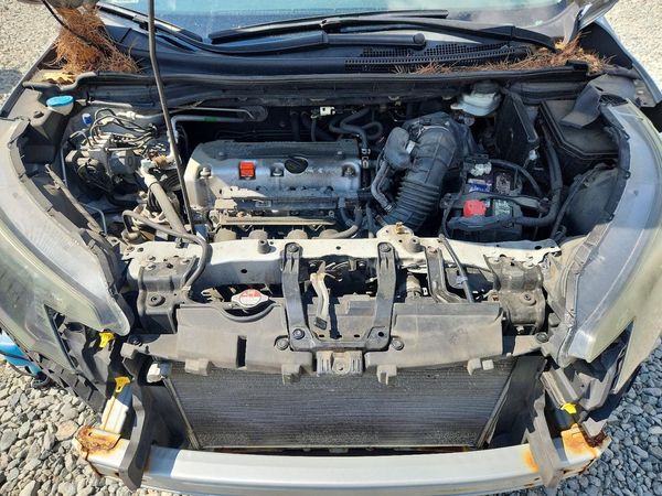 2014 HONDA CRV EX-L — Engine bay