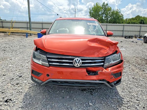 2018 VOLKSWAGEN TIGUAN SE, SEL