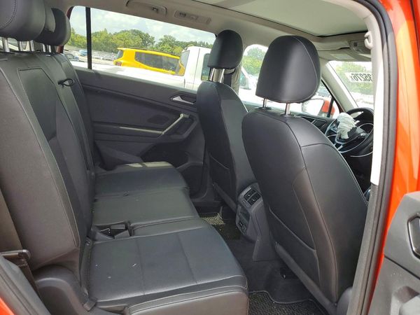 2018 VOLKSWAGEN TIGUAN SE, SEL