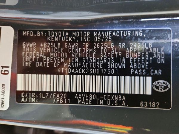 2025 TOYOTA CAMRY