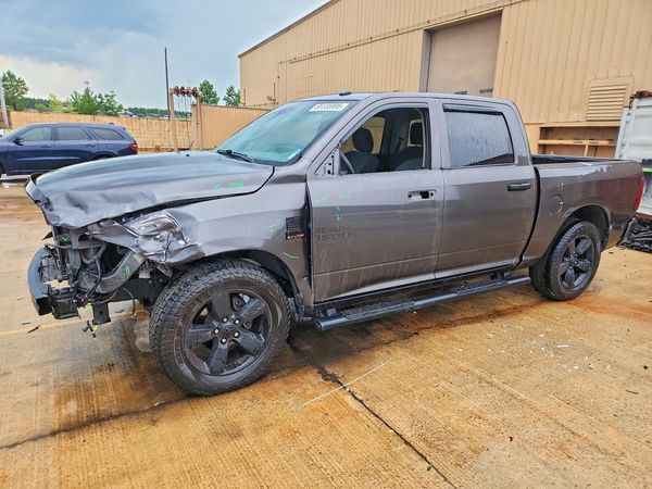 2020 RAM 1500 CLASSIC Tradesman, ST