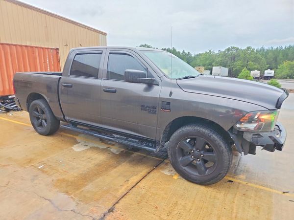 2020 RAM 1500 CLASSIC Tradesman, ST