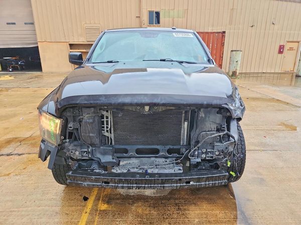 2020 RAM 1500 CLASSIC Tradesman, ST