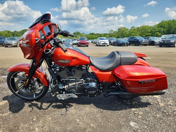 2024 HARLEY-DAVIDSON FL — LSDT