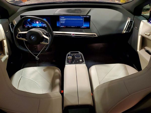 2024 BMW IX