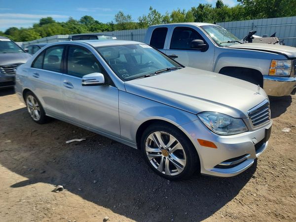 2014 MERCEDES-BENZ C C300 4 MATIC