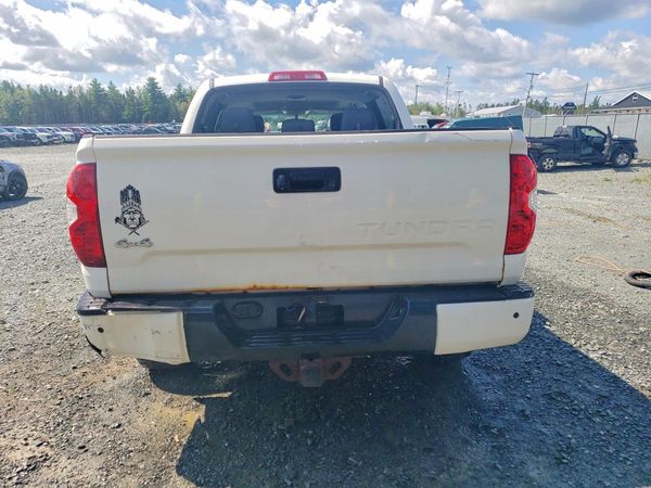 2015 TOYOTA TUNDRA Platinum Grade