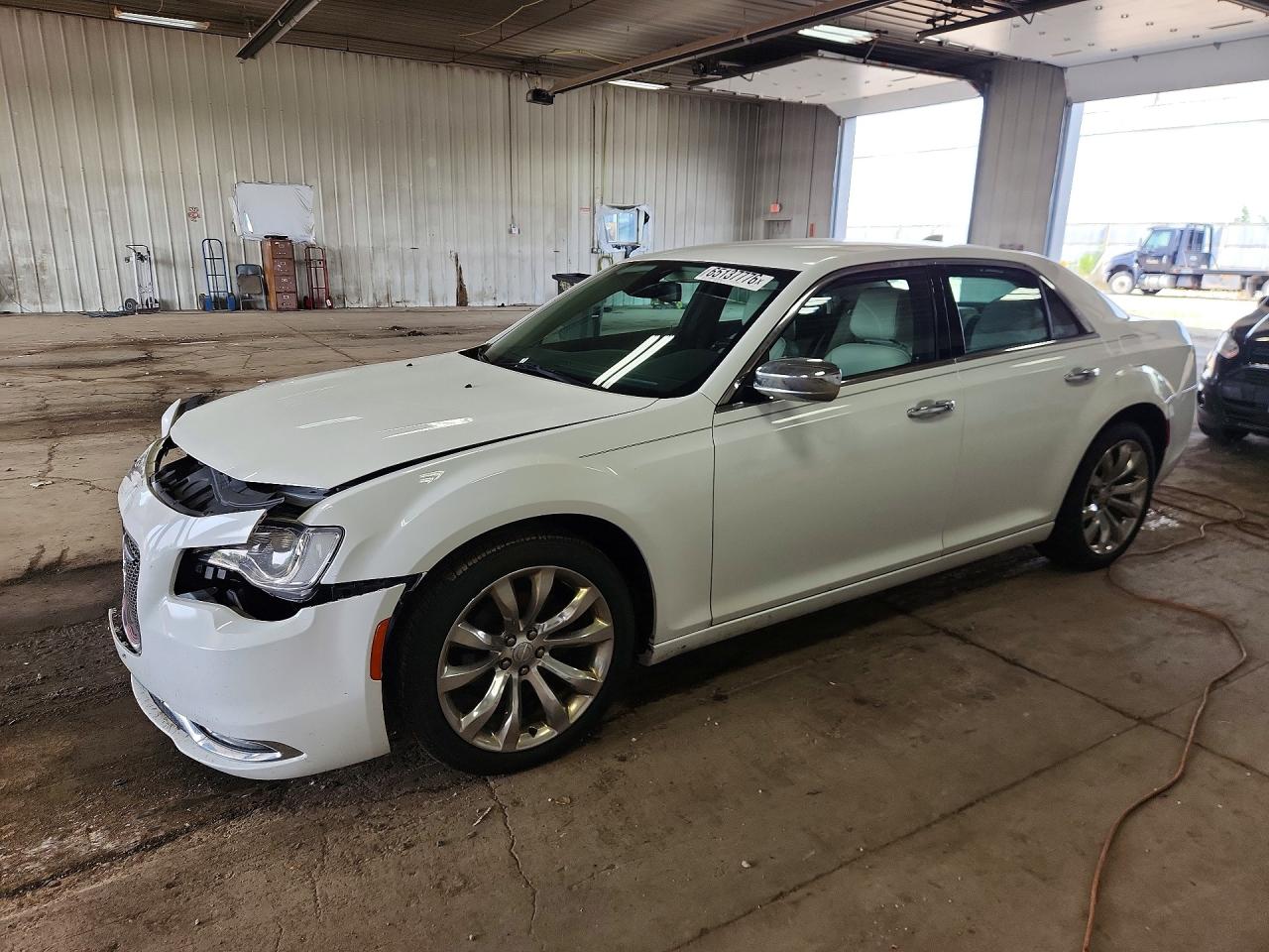 2019 CHRYSLER 300