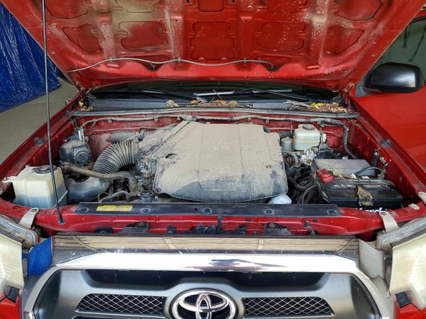 2012 TOYOTA TACOMA
