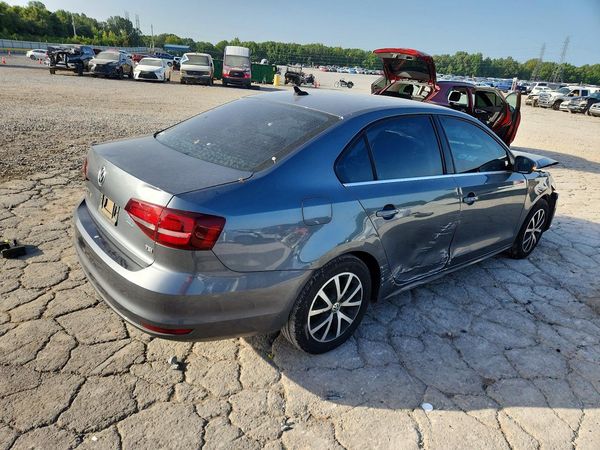 2017 VOLKSWAGEN JETTA SE