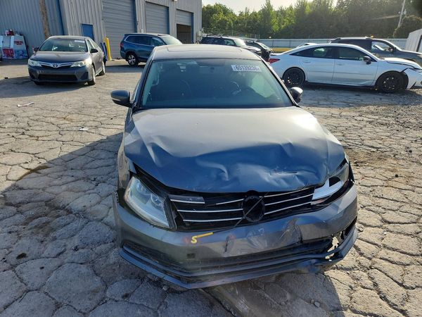 2017 VOLKSWAGEN JETTA SE