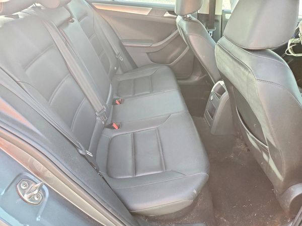 2017 VOLKSWAGEN JETTA SE