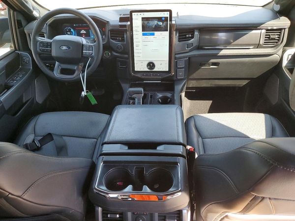 2025 FORD F150 Lariat