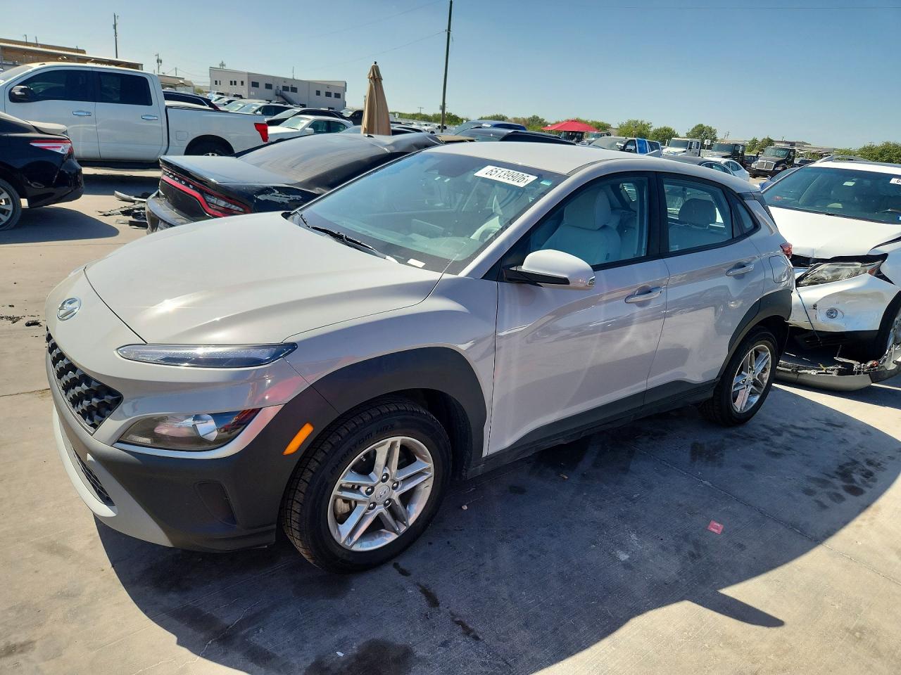 2023 HYUNDAI KONA SE