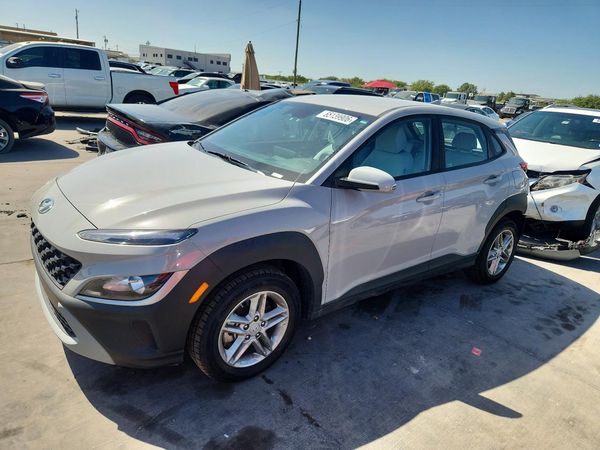 2023 HYUNDAI KONA SE