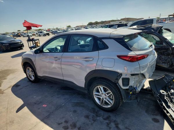 2023 HYUNDAI KONA SE